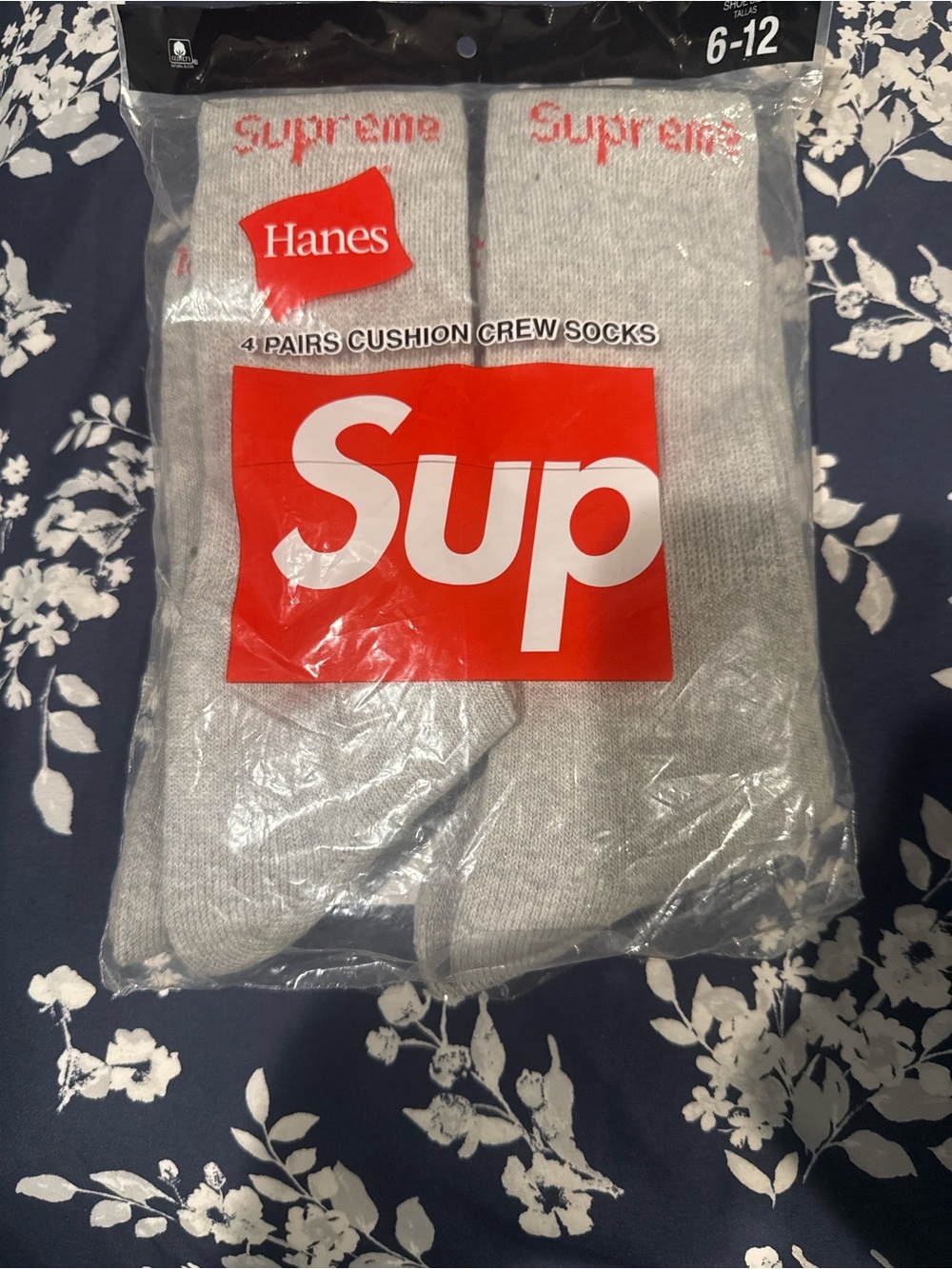 Hanes x Supreme Gray Cushion Crew Socks - 4 Pairs